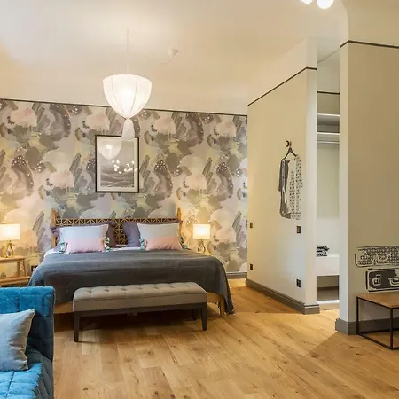 Domus Boutique Apartment